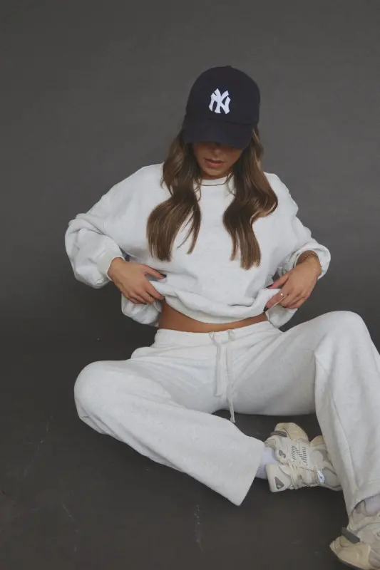 Lennox Crew Neck Sweatshirt In Heather White