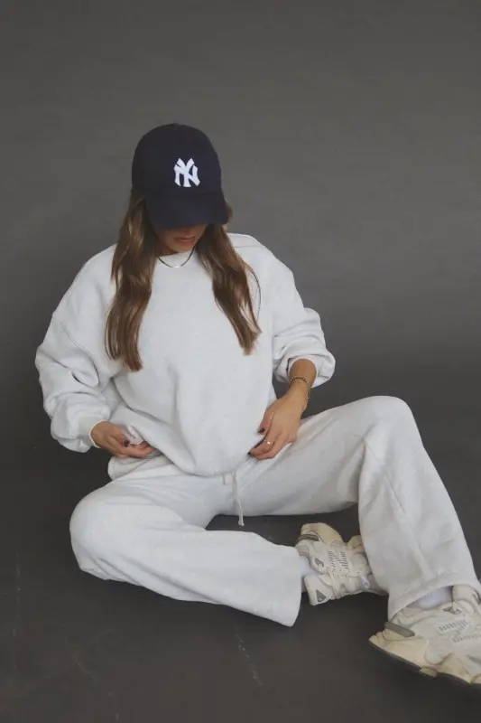 Lennox Crew Neck Sweatshirt In Heather White