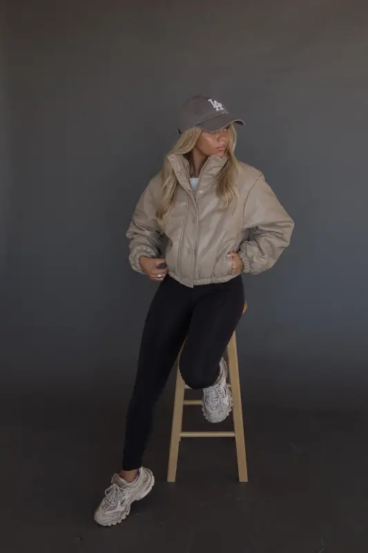 Talon Leather Puffer Jacket In Taupe-94271