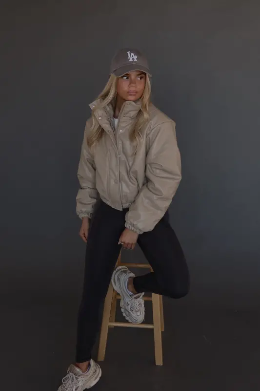 Talon Leather Puffer Jacket In Taupe