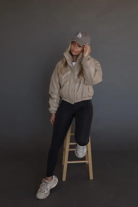 Talon Leather Puffer Jacket In Taupe