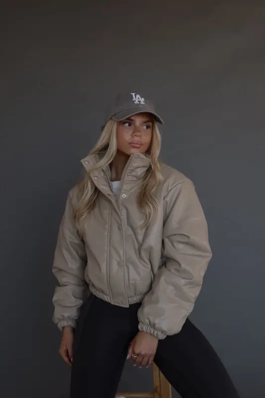 Talon Leather Puffer Jacket In Taupe